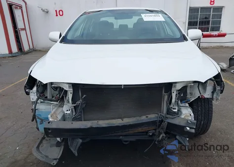 2012 Toyota Corolla Le из США, поврежденный, VIN JTDBU4EE3C9177019